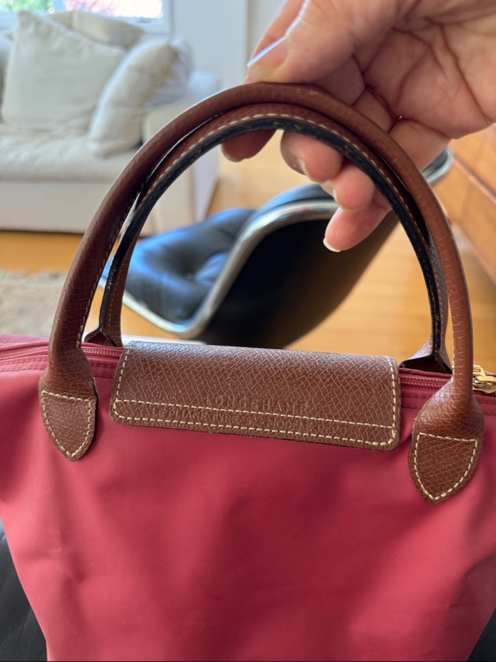 Longchamp small tote in raspberry with brown trim - Picture 5 of 6